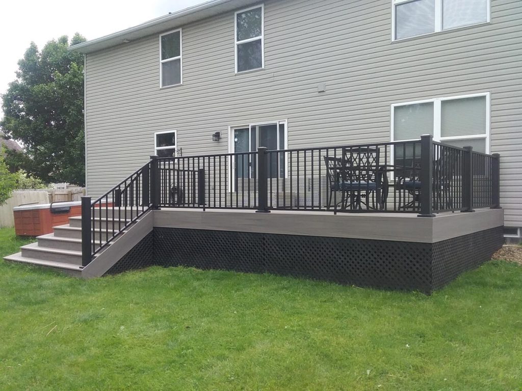 Buckeye-Elite-Deck-Black-Railing-1
